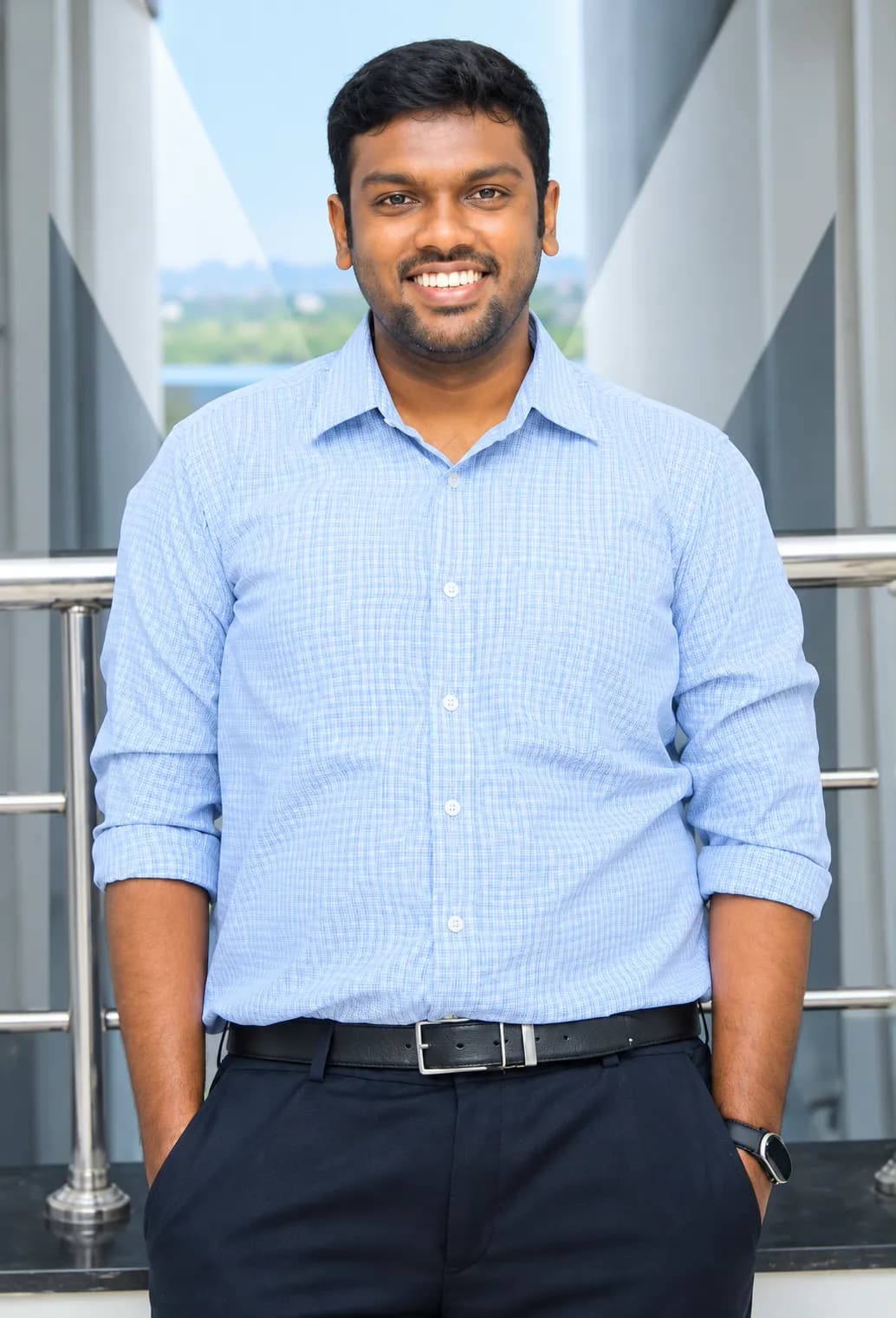Dr. Manohar